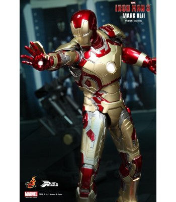 Iron Man 3 Mark XLII Power Pose 